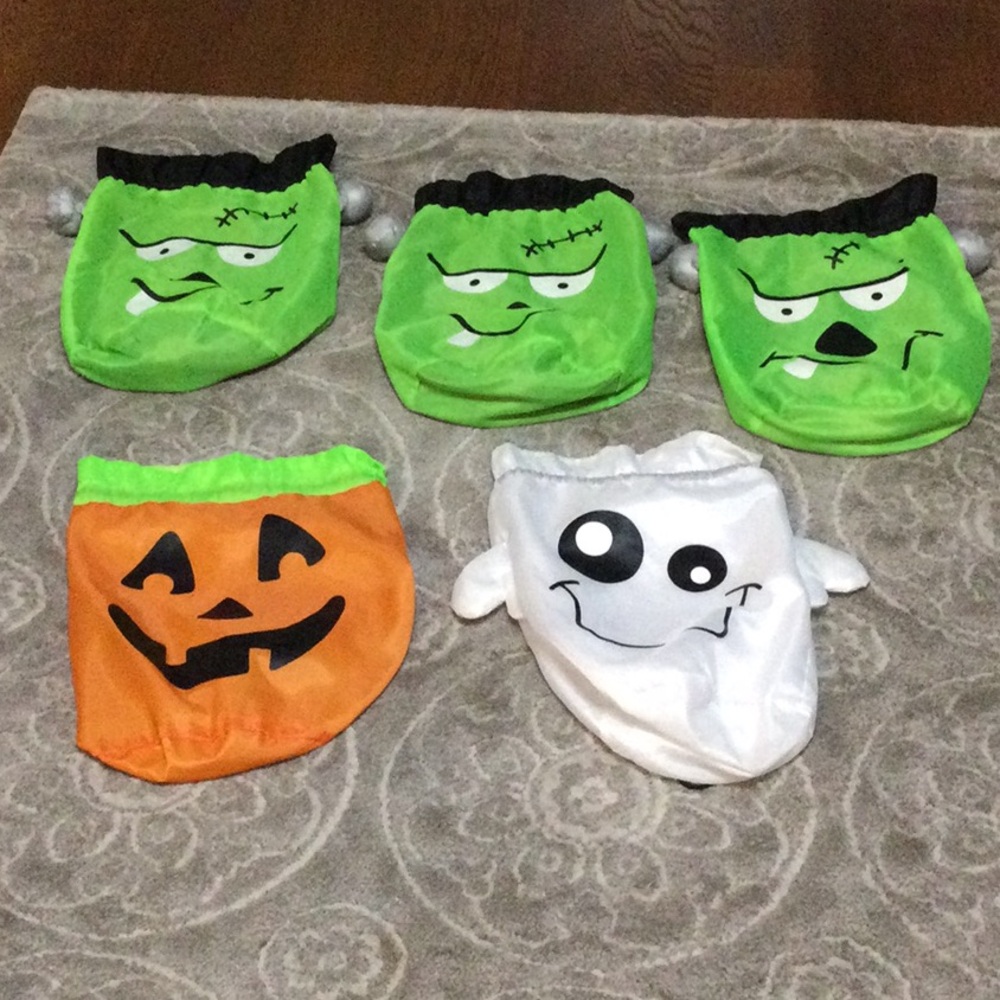 Bundle of 5 Halloween candy bags
